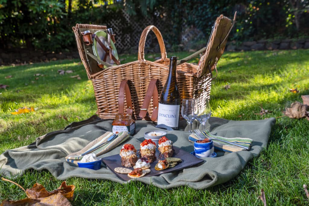 Hood River Bed and Breakfast, photo of our picnic basket offerings with wine and treats 